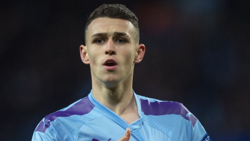 今夜布莱顿调整名单以备NBA常规赛；豪取连胜环节打磨；话题不断；身体对抗强度拉满的简单介绍